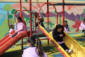Imagen de 14 Agosto Reinauguración patio Pre-Kinder y Kinder.